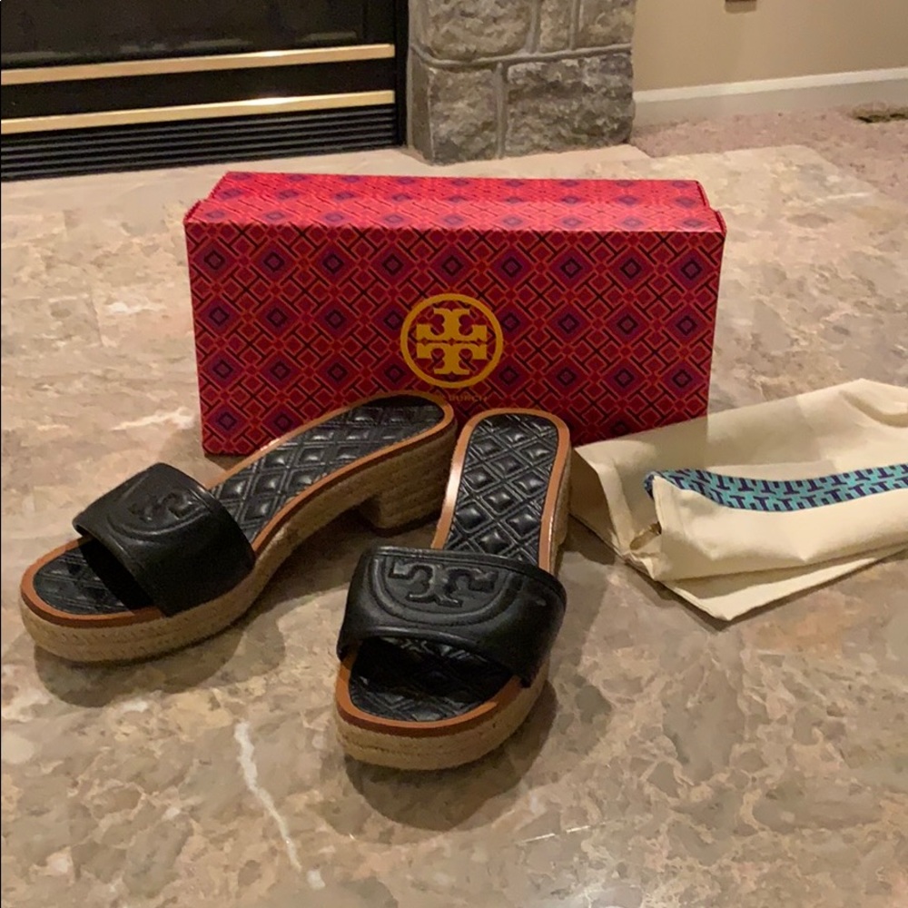 TORY BURCH Heeled slides size 9